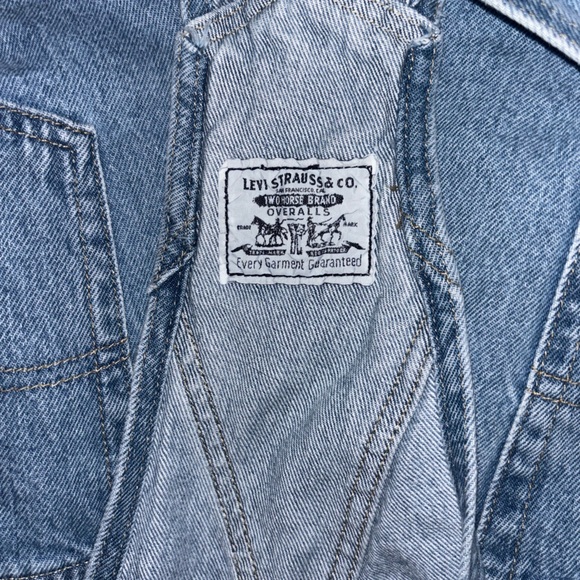 Levi's Light Blue Denim Short Overalls - Picture 3 of 4